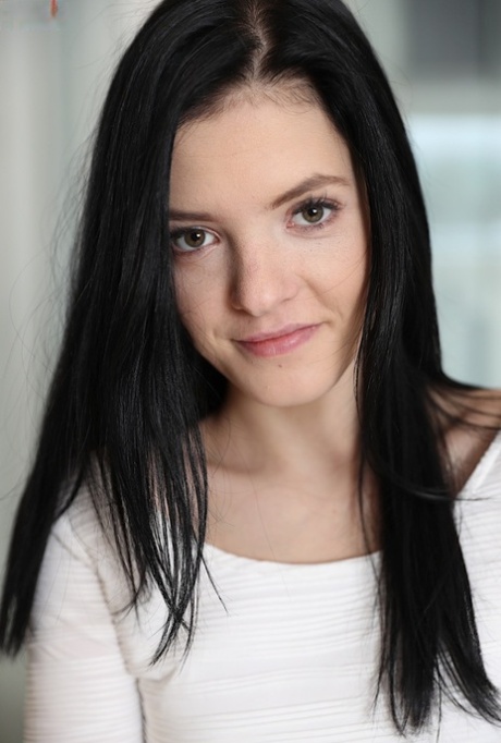 Anie Darling nudes actress photo