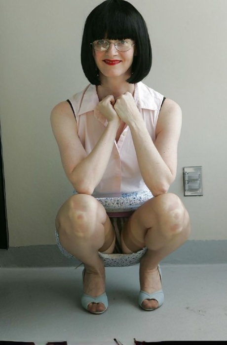 Naughty Julia model nice images