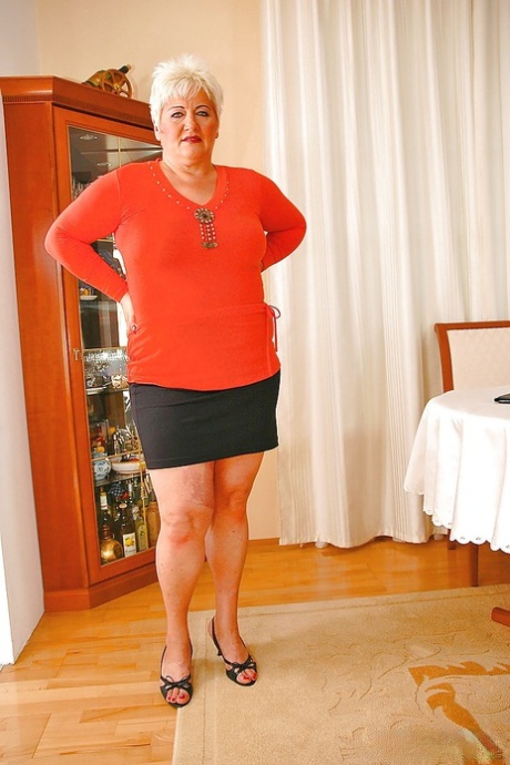 Iman star adult galleries