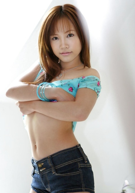 Reika Shiina exclusive actress pic