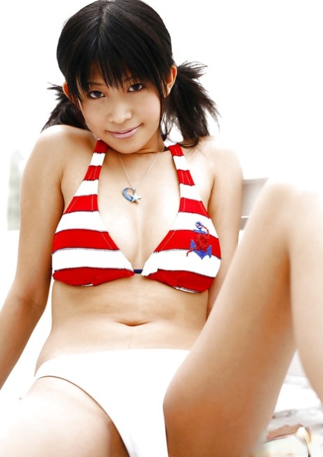 Japanse bikini naakt hoge kwaliteit archief
