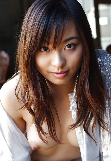 Hikaru Koto art actress pic