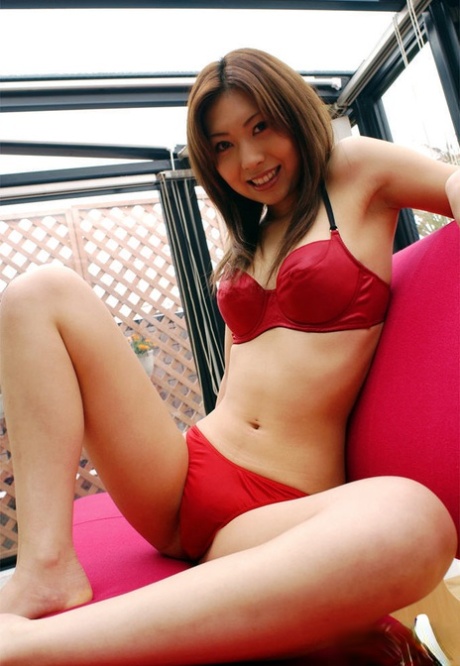 bikini jepang sempurna foto
