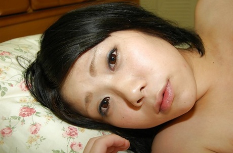 kencing berbulu telanjang seksi gambar