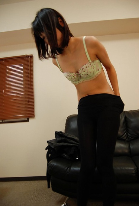asian undressing nudes pics