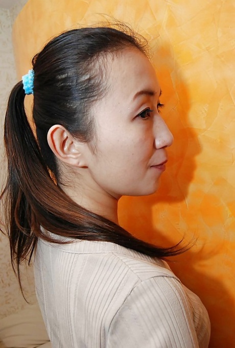 quần yoga ngực to khỏa thân miễn phí hình ảnh