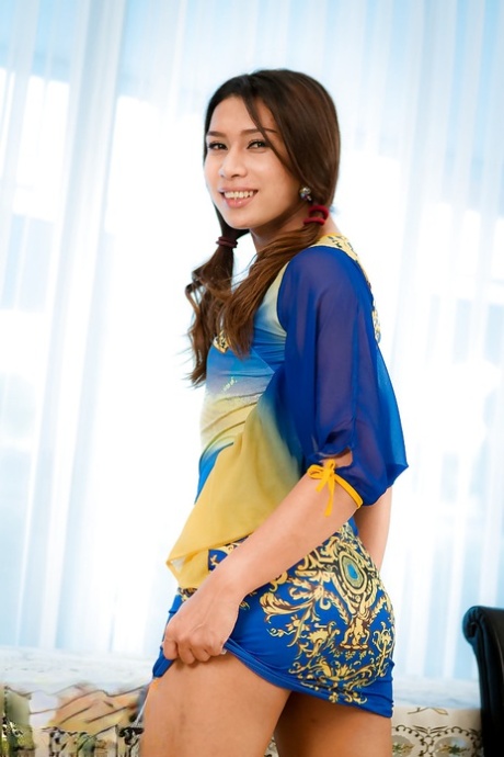 Ladyboy Apple sexy pornstar picture
