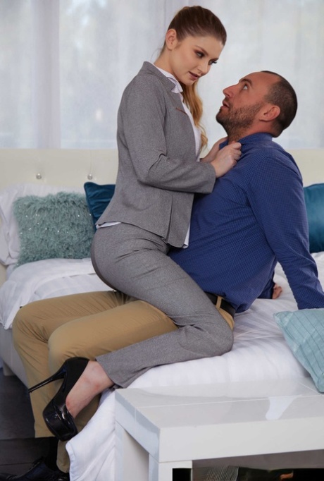 Stirling Cooper beautiful pornstar pic