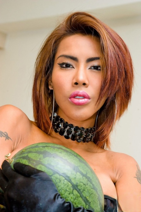 wysoka transseksualistka nagi seks galerie