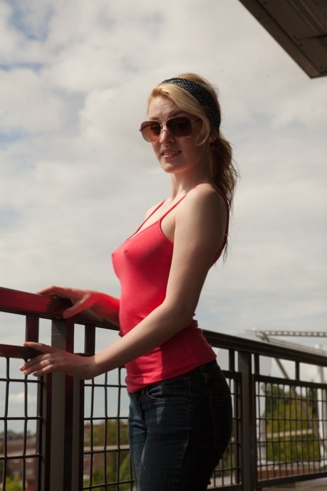 topless in jeans beautiful xxx gallery