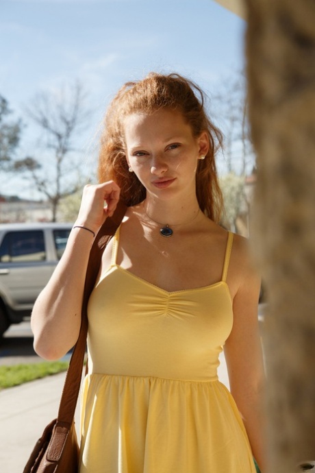 busty pieni teini hd pornografinen Valokuvat