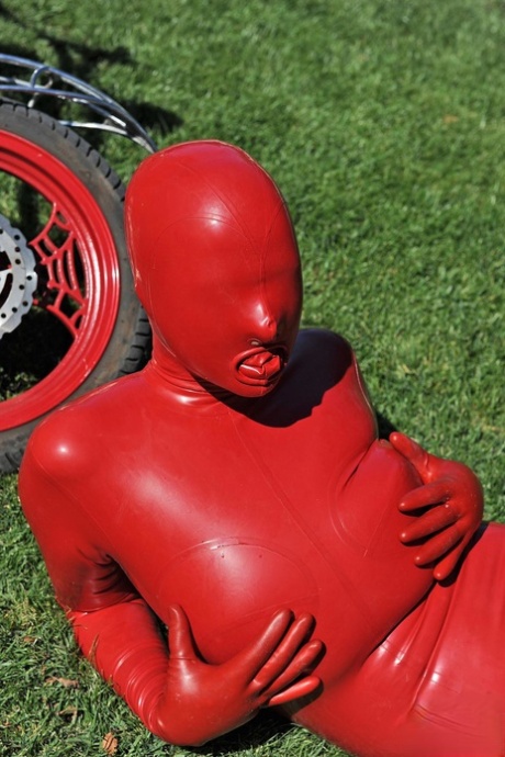 Latex nacktheit pornographische archiv