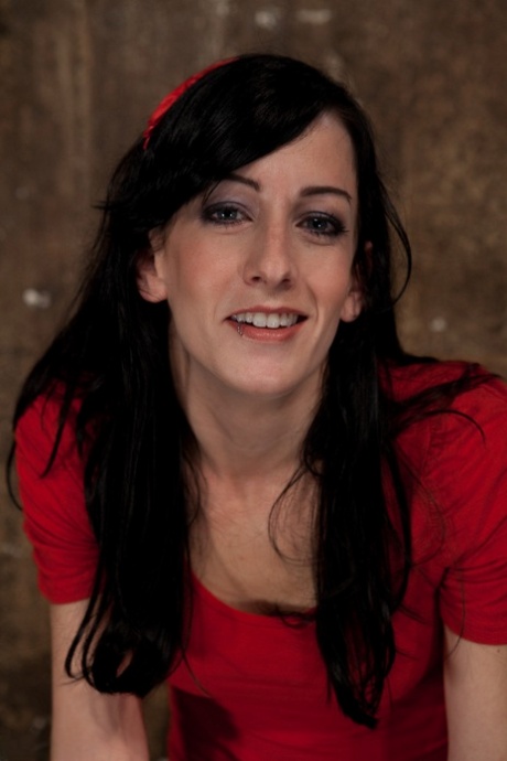 Elise Graves art model photo