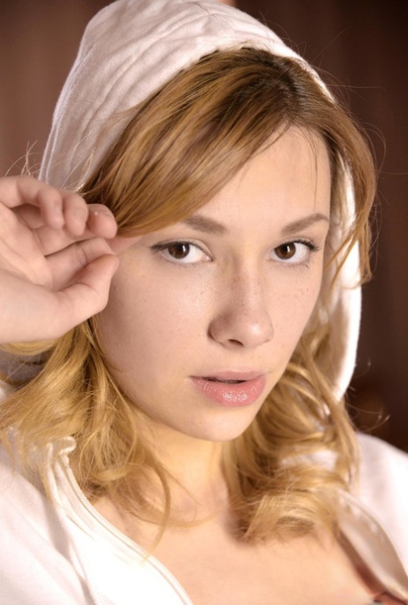 Karina Derizans naked actress photos