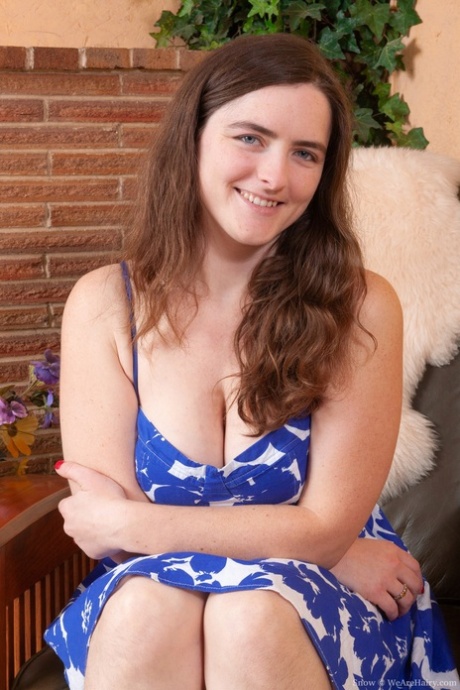 Raven Snow pretty actress gallery