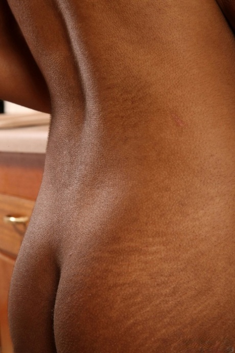 dilettante ebano porno ad alta definizione img