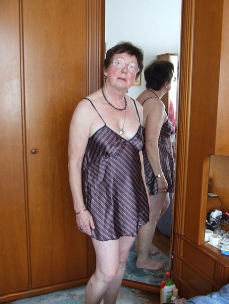 antiguo pornografía imágenes