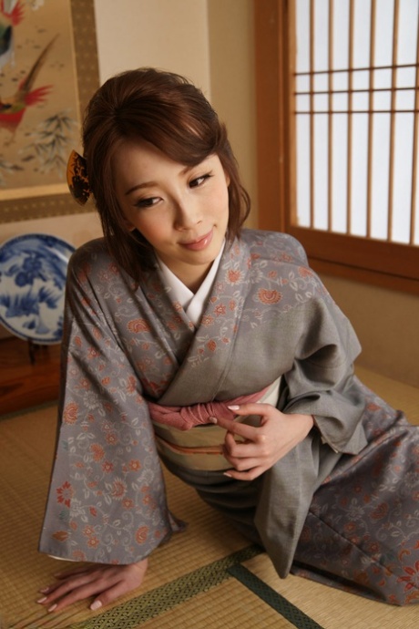 petite japonaise adulte images