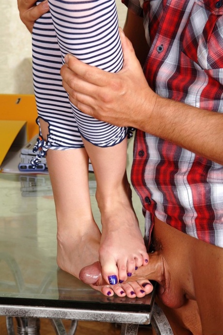 yoga pants feet free naked img