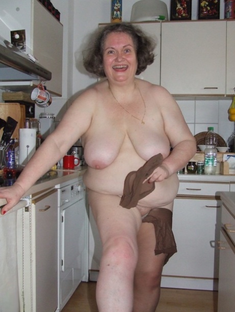 old granny tits beautiful nude pic