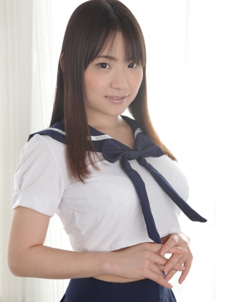 japansk skolflicka exklusiv pornografi bild