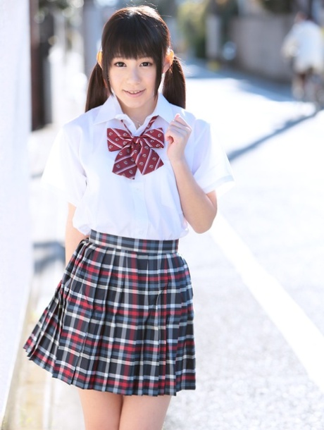 japanska učenica seksi gole fotografija