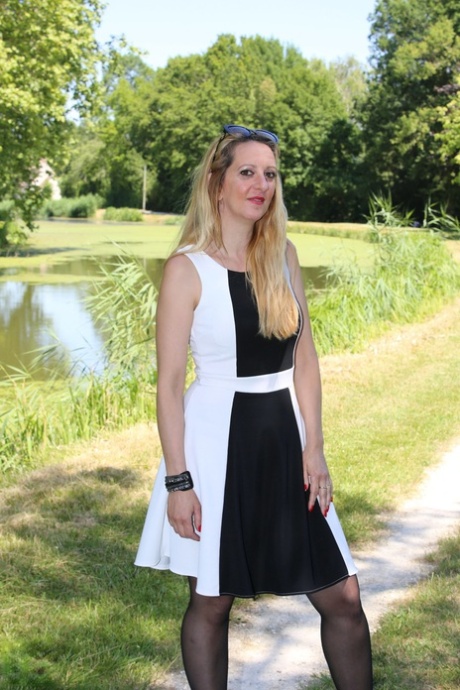 mature dress top pic