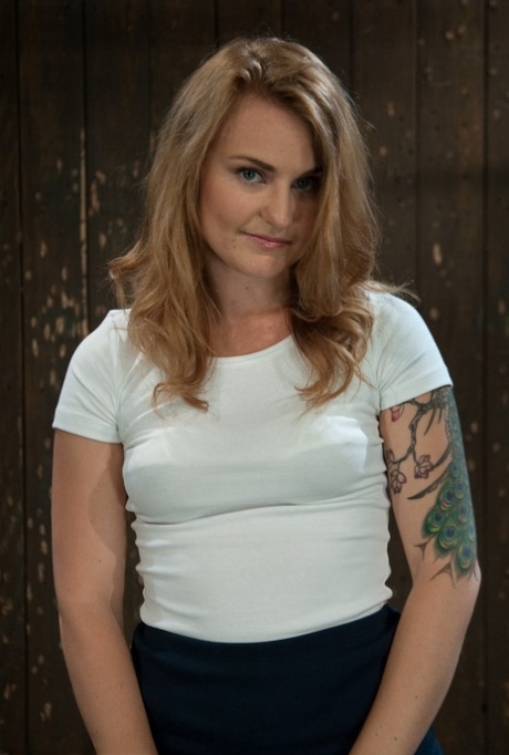Payton Bell adult model gallery