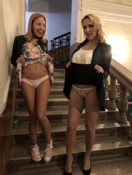 ispod suknje kamelski prst umjetnost porno galerija