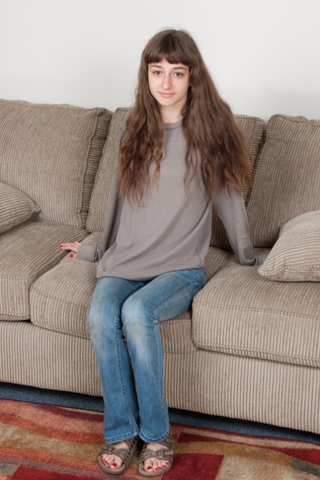 Willow Hayes model hd img