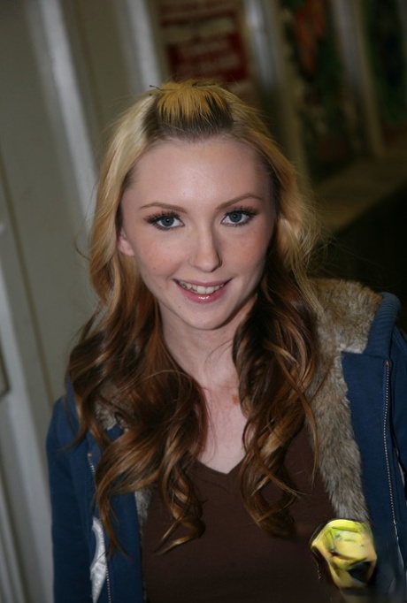 Amy Quinn exclusive actress archive