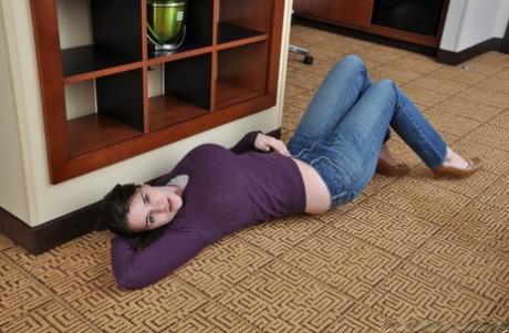 ebbenhouten kantoor porno hd archief