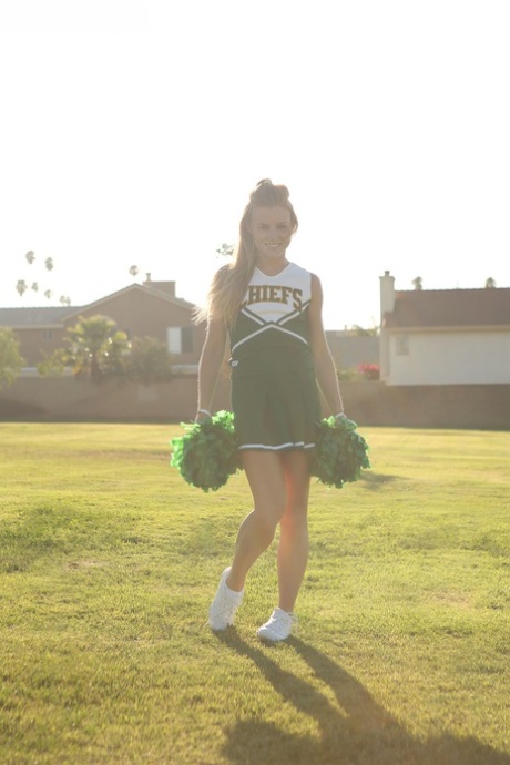Nicole Clitman star beautiful pic
