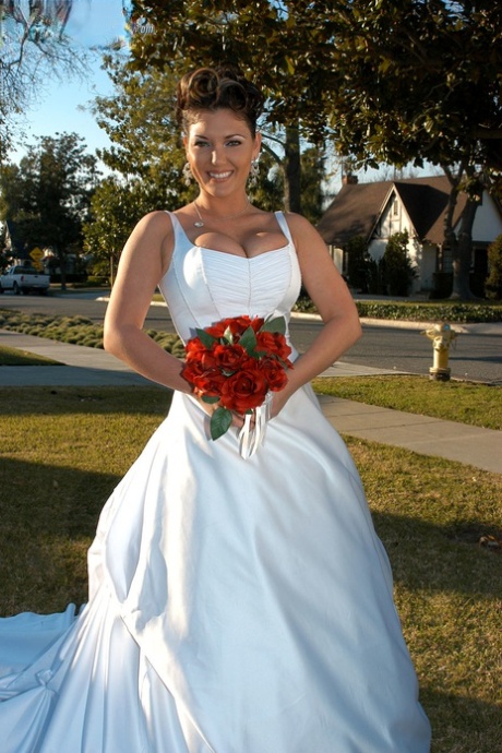 bride sexy naked pictures