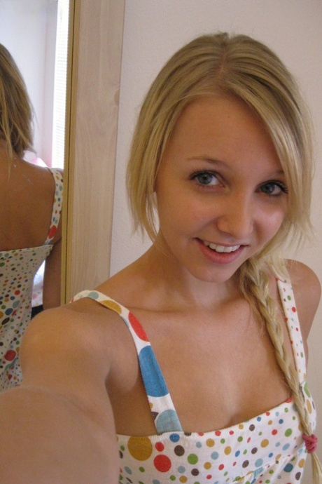 teen mirror free sex image