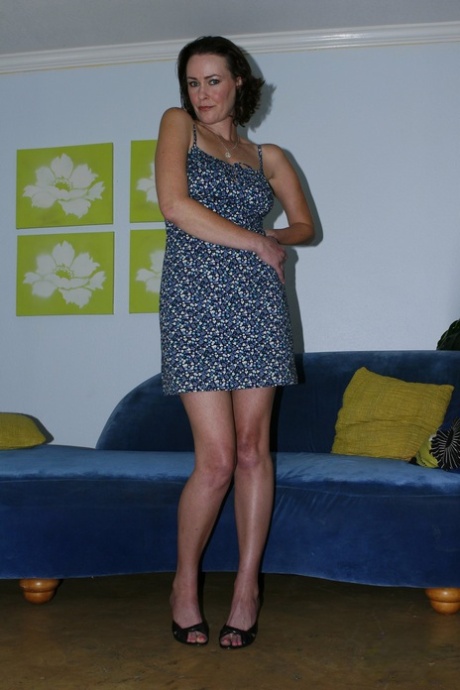 mamá de pelo corto desnudos de alta calidad imágenes