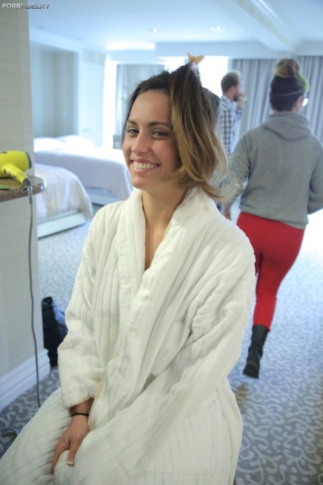 adolescente inocente alta definición erótica archivo