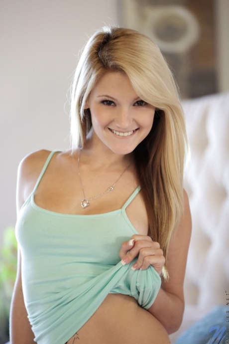 Hope Harper nudes actress galleries
