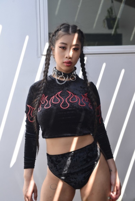 Jade Kush nice pornstar img
