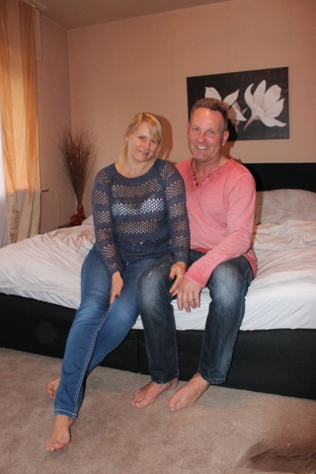 amateur swingers free nude photo
