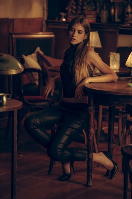 Lady Sextasy erotic actress img