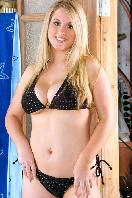 Ashley Jones best star pictures