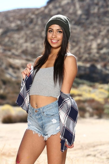 Taylor May nice actress image
