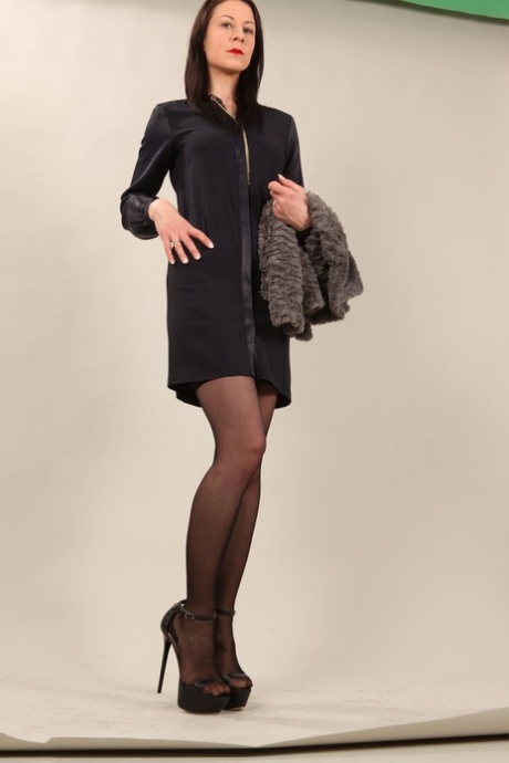 Valeria Jones model top photo