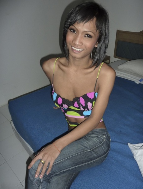 Ladyboy Bo nude actress pictures