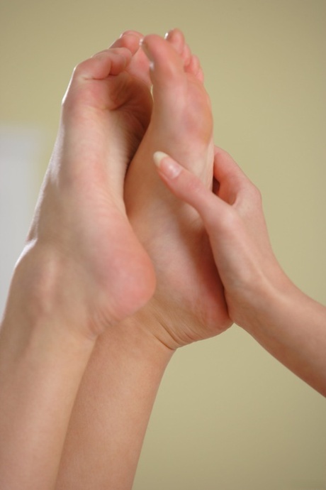 teen feet porn img