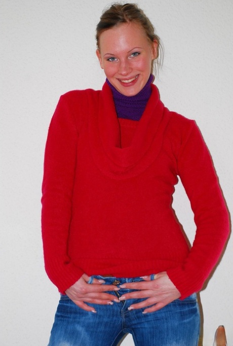 Gitta Blond exclusive model pics
