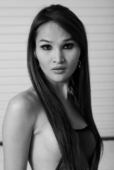 Ladyboy Paris pretty star photos