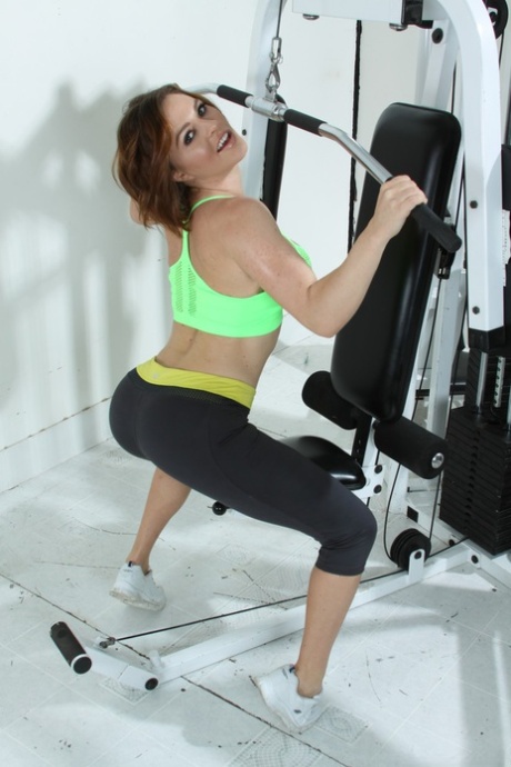yoga pants ass pretty photos