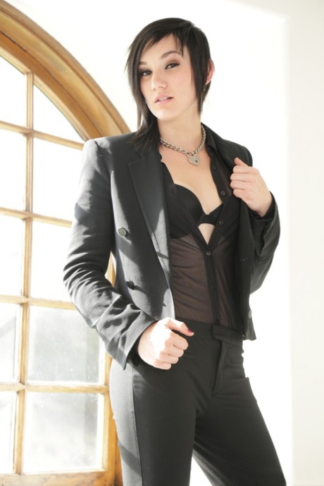 short hair brunette hot sexy image